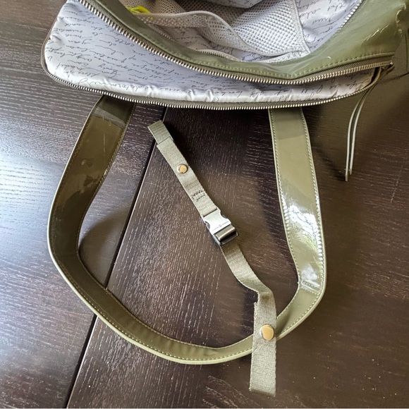 Lululemon green urban sanctuary bag shoulder tote - Picture 11 of 15